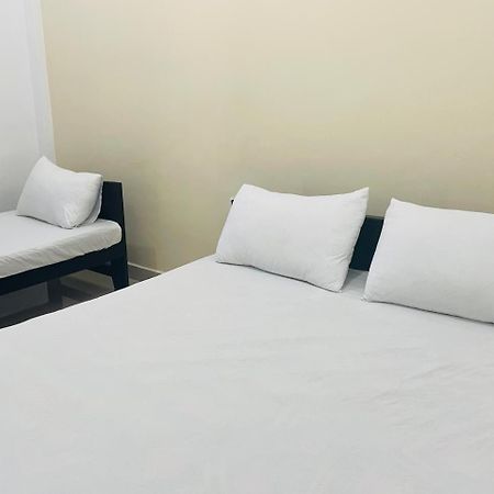 Natraj Guest House Trincomalee Eksteriør bilde