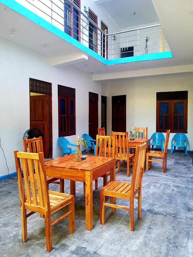 Natraj Guest House Trincomalee Eksteriør bilde